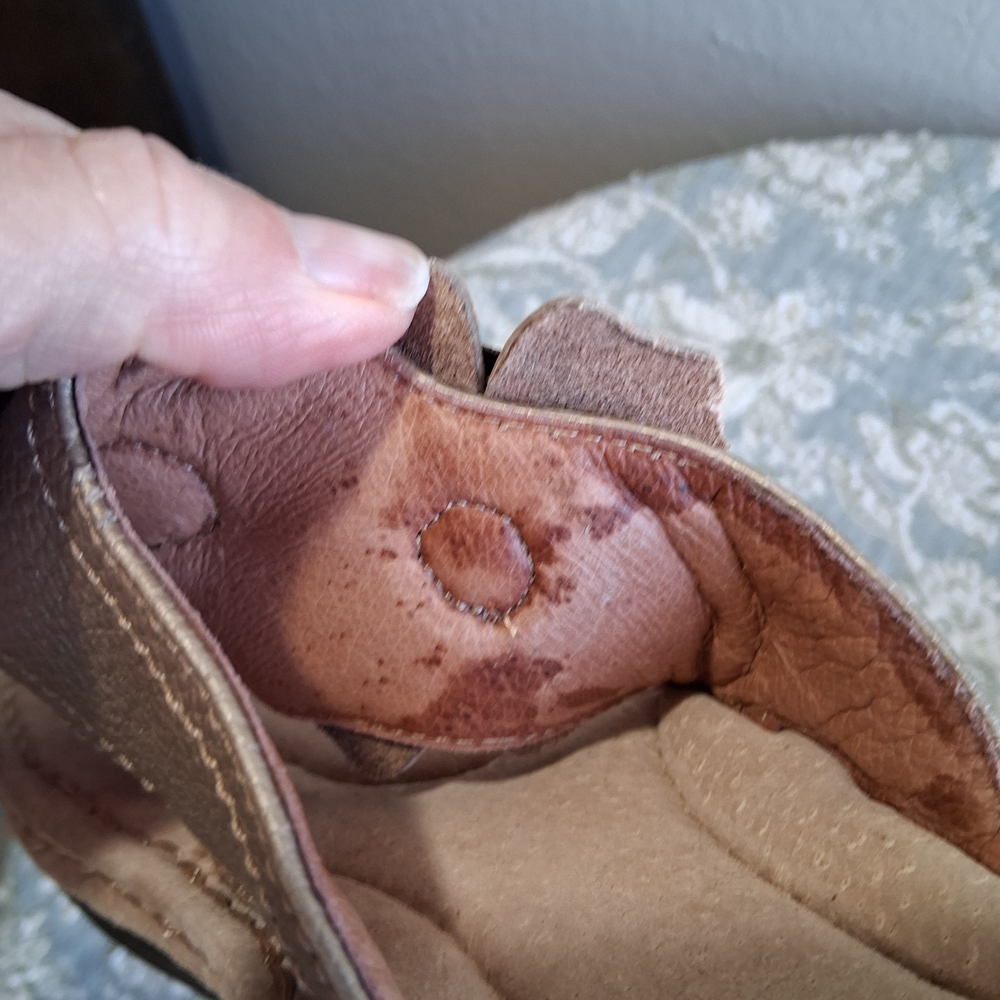 Clarks Artisan Floral Leather Wedge l Sandals Sz.8.5 Taupe Comfort Boho Casual - Picture 12 of 16